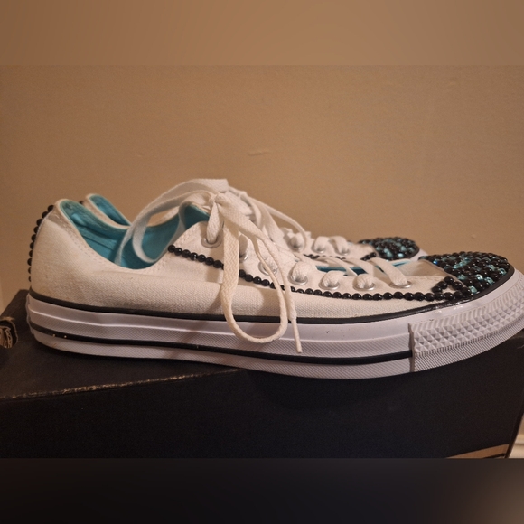 Custom New Converse Sneakers - Picture 5 of 7